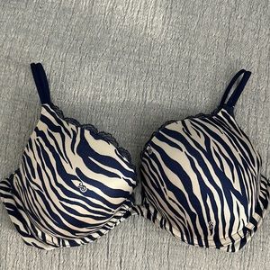 Victoria’s Secret sir 36D bra